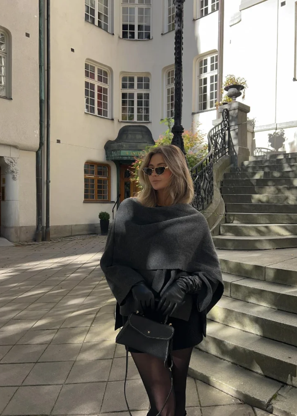 Luna – Women's Cape Coat