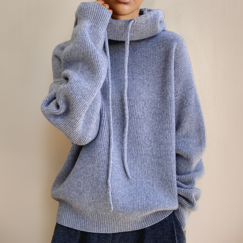 Clara – Women’s Hoodie with Ultimate Comfort