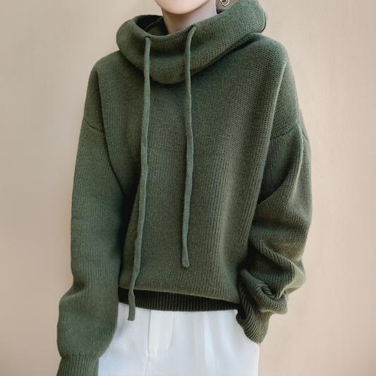 Clara – Women’s Hoodie with Ultimate Comfort
